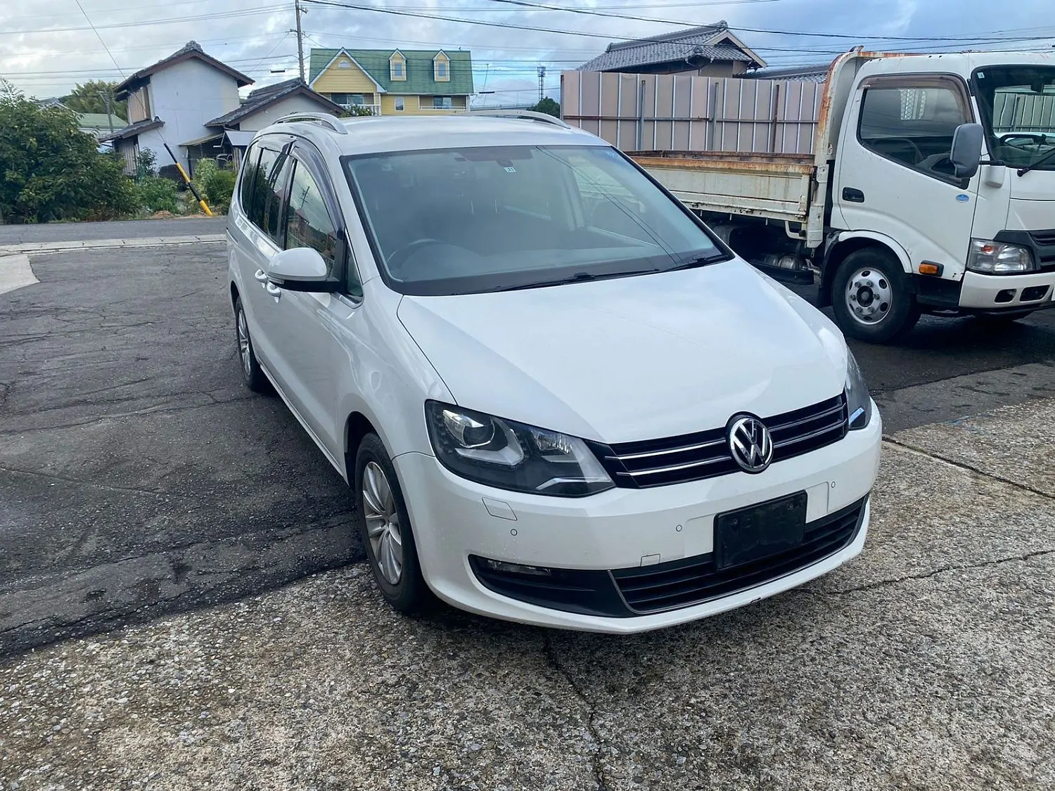 Автомобили в разборе для формирования контейнера