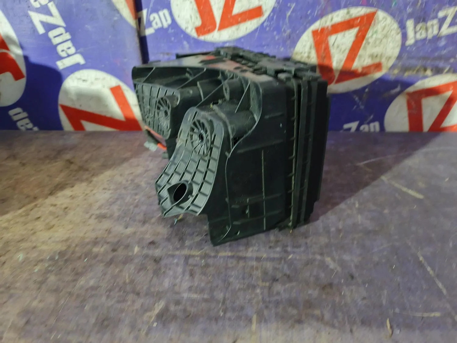 Блок предохранителей, реле Audi A3 8P