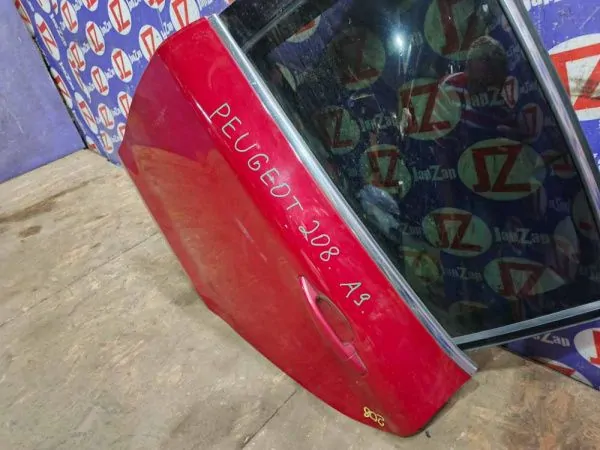 Дверь боковая Peugeot 208 A9