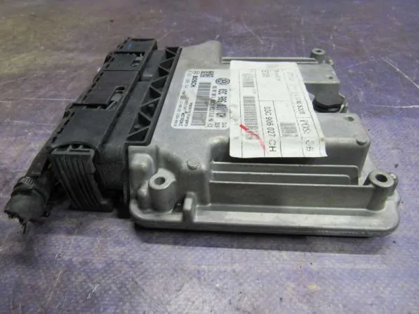 Блок управления двигателем Volkswagen Sharan 7N1