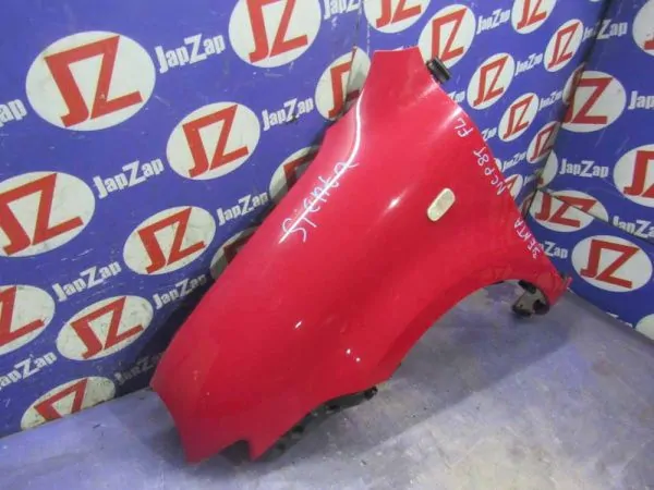 Крыло переднее Toyota Sienta NCP81