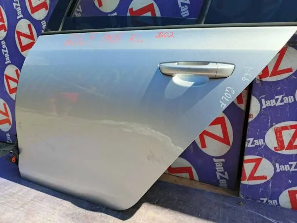 Дверь боковая Volkswagen Golf 5K1