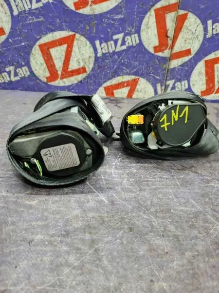 Ремень безопасности Volkswagen Sharan 7N1