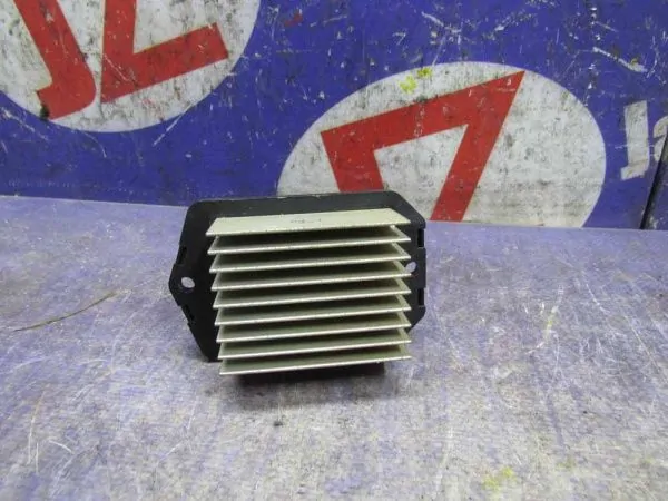 Реостат печки Suzuki Wagon R MH22S