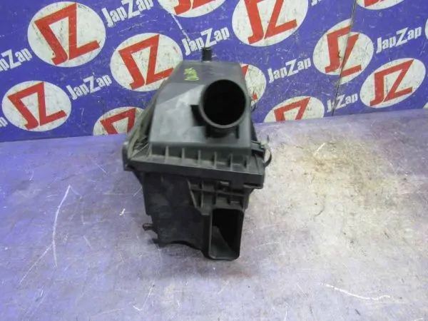 Корпус воздушного фильтра Dodge Caliber PM