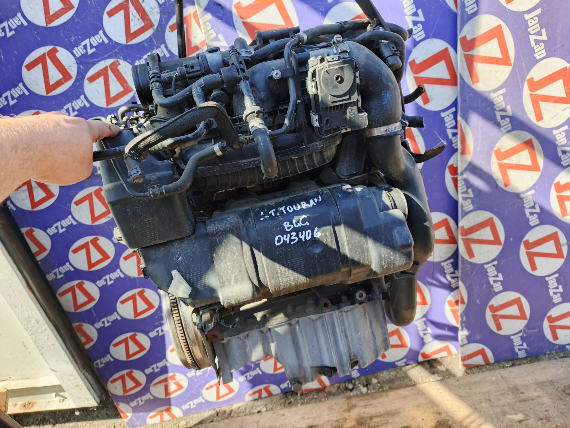 Двигатель для Volkswagen Touran 1T2  BLG      