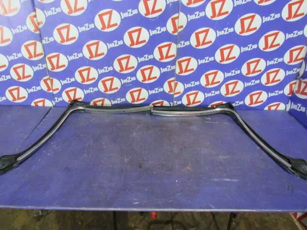 Уплотнитель для крыши Mitsubishi Eclipse D52A