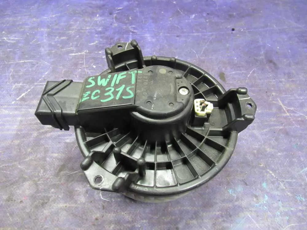 Мотор печки Suzuki Swift ZC31S