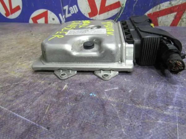 Блок управления двигателем Lancia Ypsilon 84609