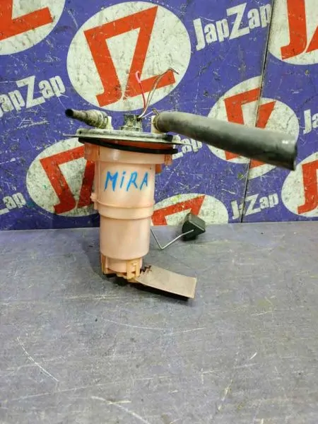 Насос топливный Daihatsu Mira L275S