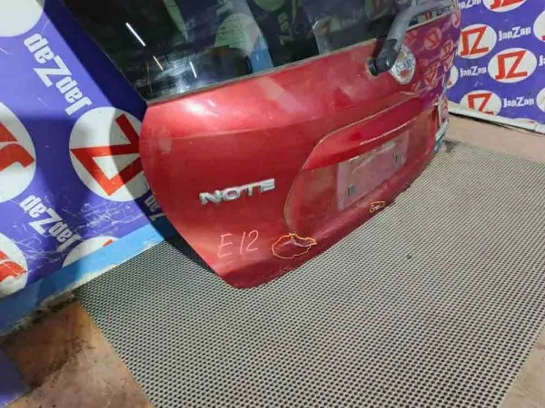 Дверь багажника Nissan Note E12