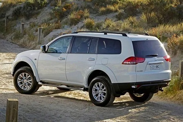 Двигатели на первых Mitsubishi имели всего 109 л. с и 1,5 л объема