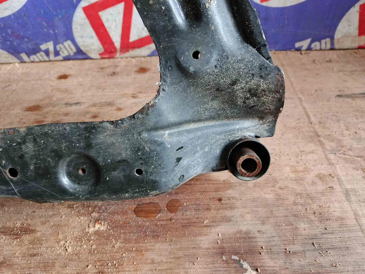 Балка поперечная Nissan Qashqai J10