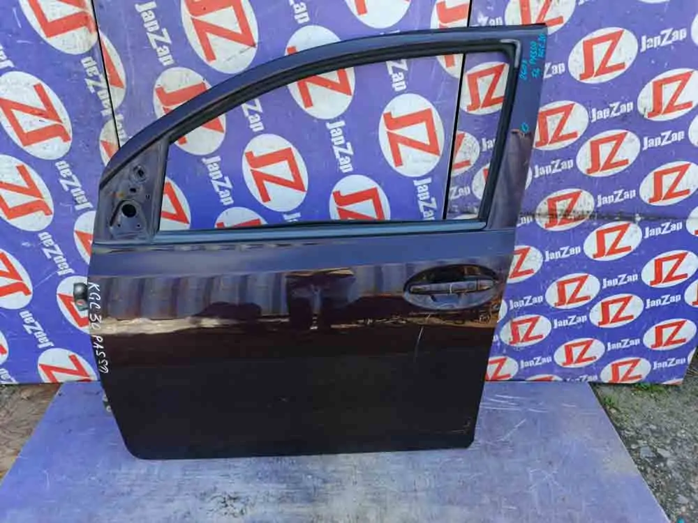 Дверь боковая Toyota Passo KGC30