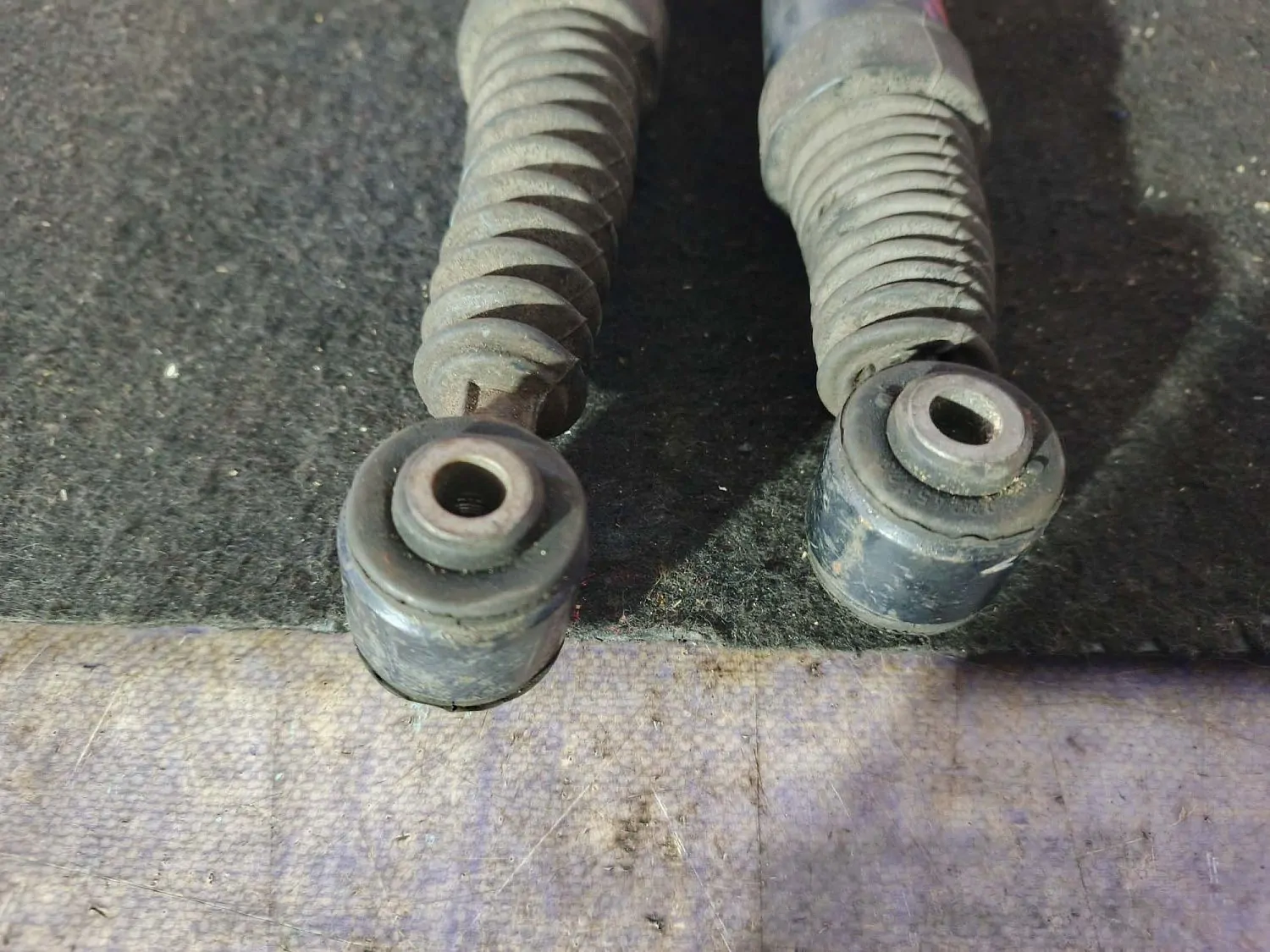 Амортизатор подвески Citroen DS 3 S