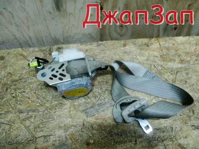 Ремень безопасности для Toyota Prius  NHW20  1NZ-FXE  перед право    Ремень безопасности для Toyota Prius NHW20  1NZ-FXE  перед право