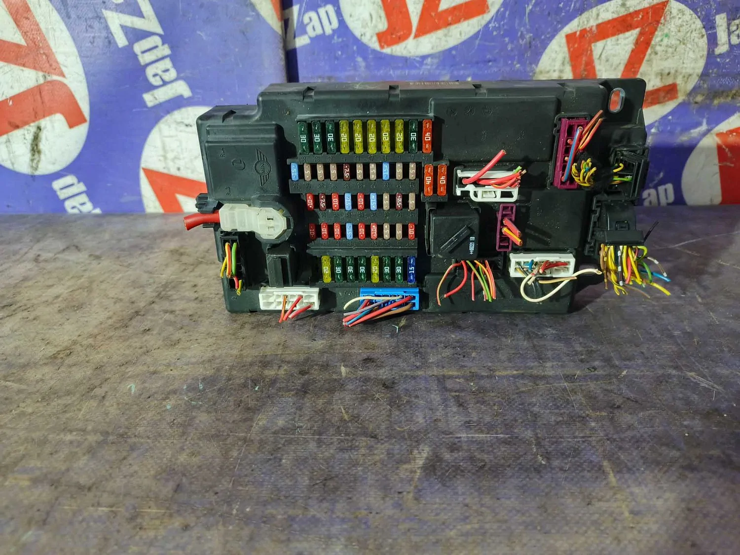 Блок предохранителей, реле Mini Cooper Clubman R55