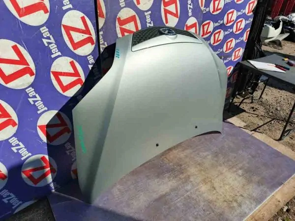 Капот Mazda Demio DY3W