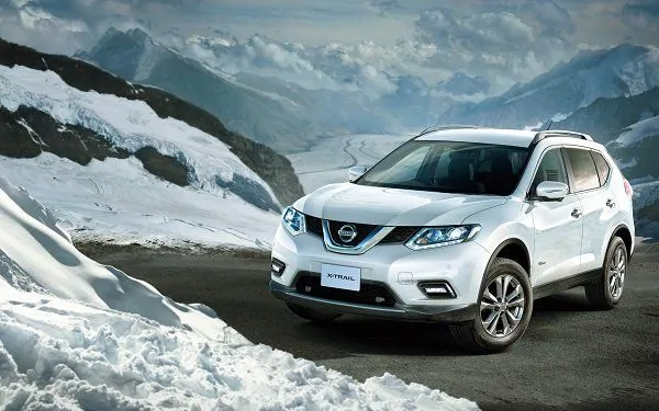 Nissan X-Trail комплектуются четырехцилиндровыми двигателями