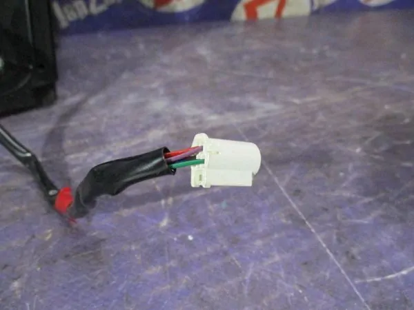 Зеркало боковое Toyota Passo KGC30