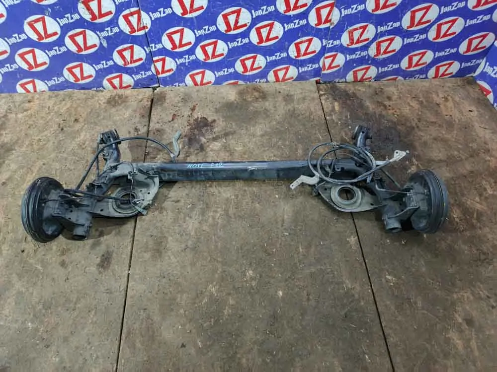 Балка поперечная Nissan Note E12