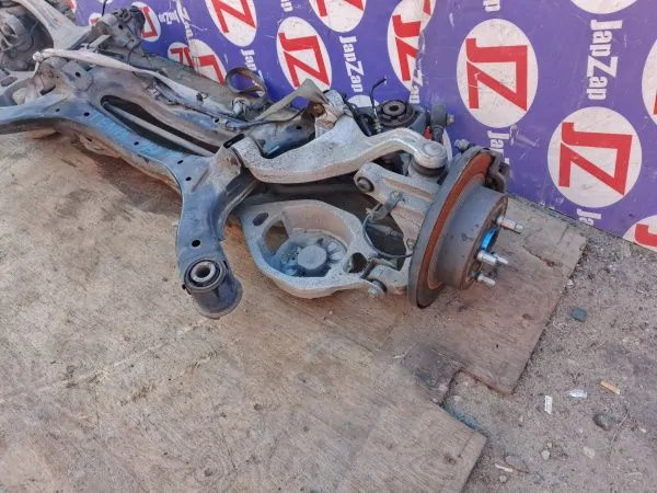 Балка поперечная Nissan Teana J32