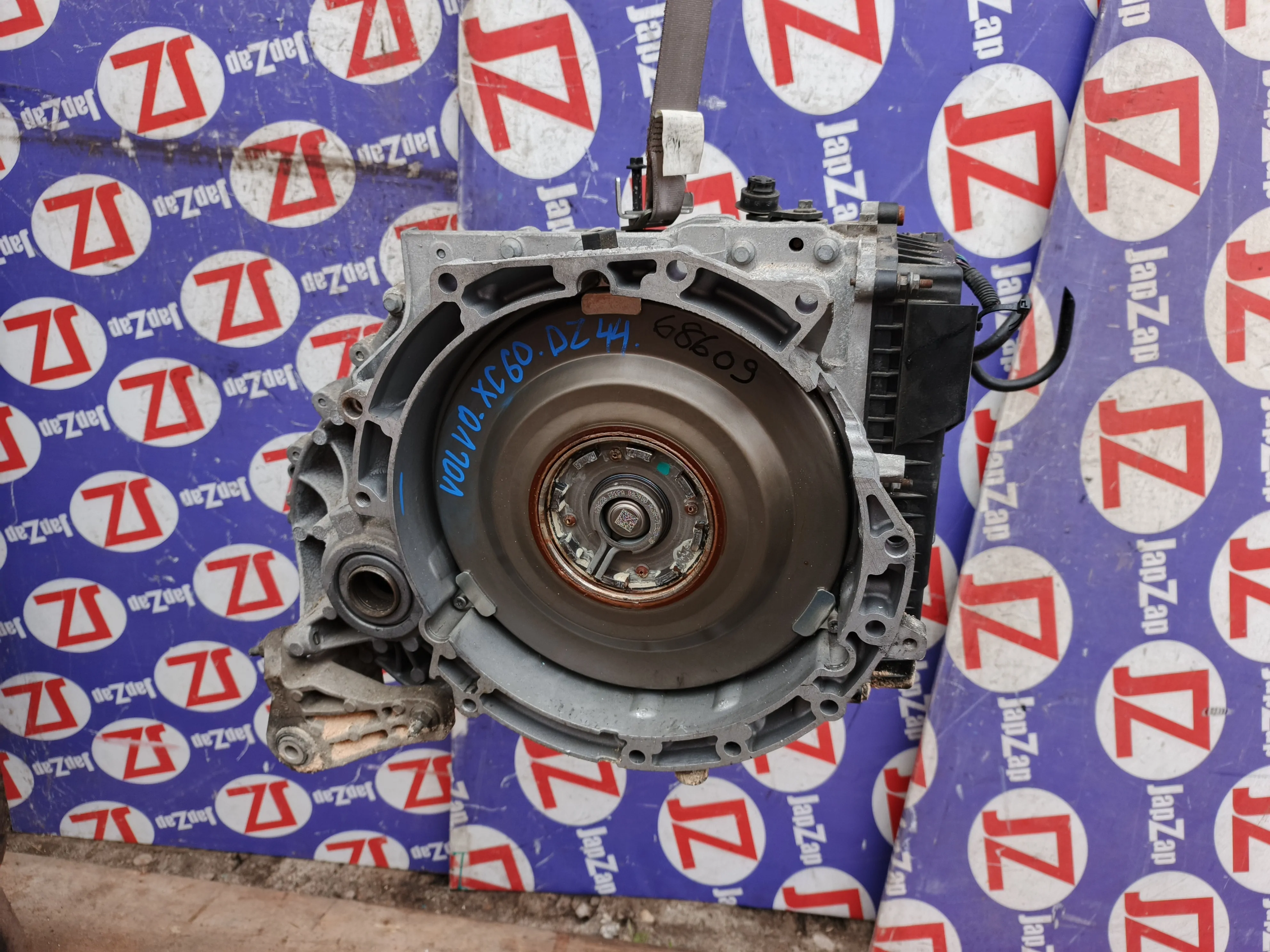 АКПП Volvo XC60 DZ44