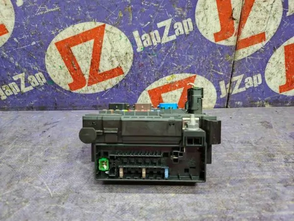 Блок предохранителей, реле Citroen C4 Picasso 3D