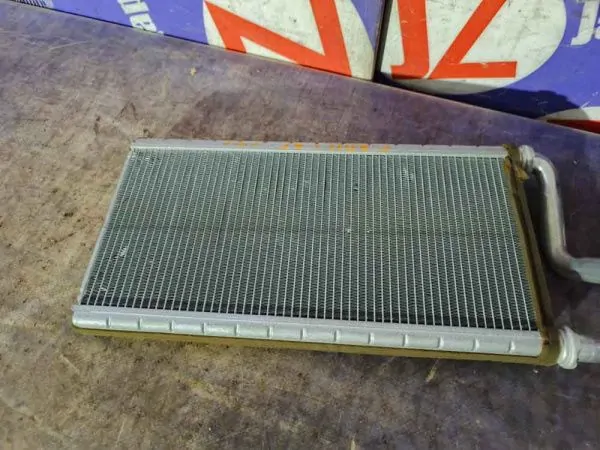 Радиатор печки Cadillac CTS 