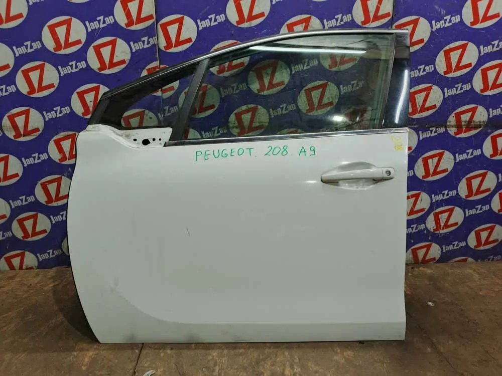Дверь боковая Peugeot 208 A9
