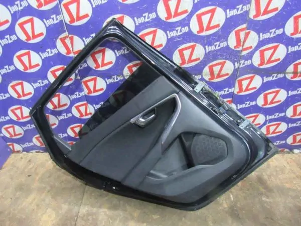 Дверь боковая Volvo V40 MV