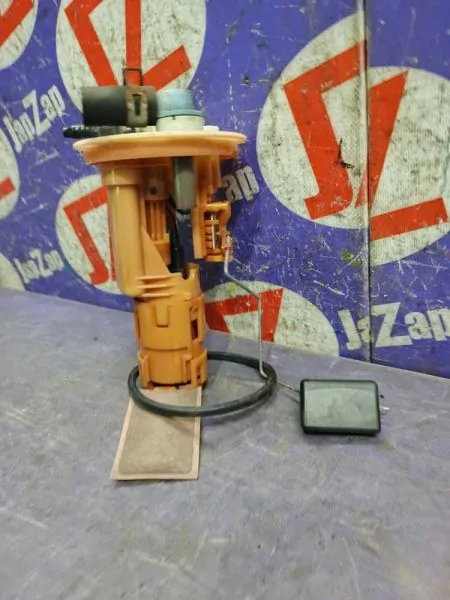 Насос топливный Daihatsu Mira L275S