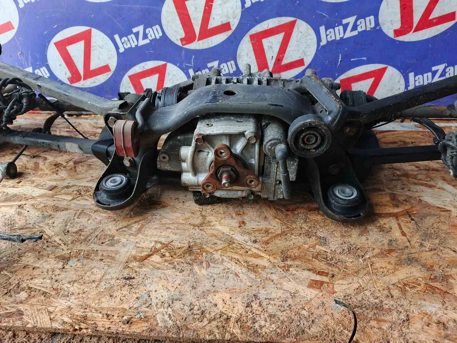 Балка поперечная Audi A3 8L