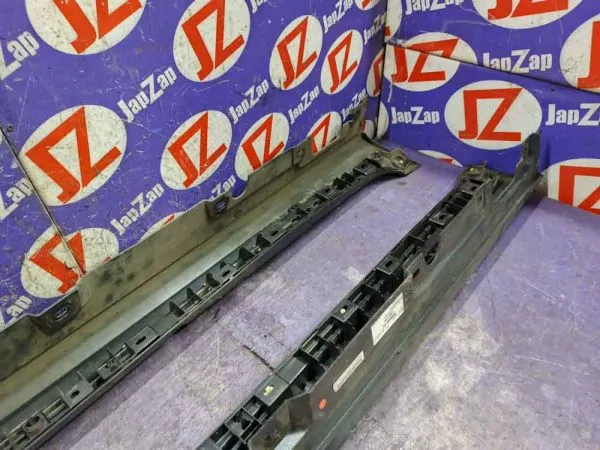 Порог пластиковый BMW 5 серия F10