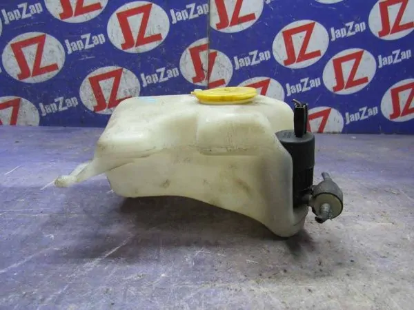 Бачок омывателя Opel Astra F