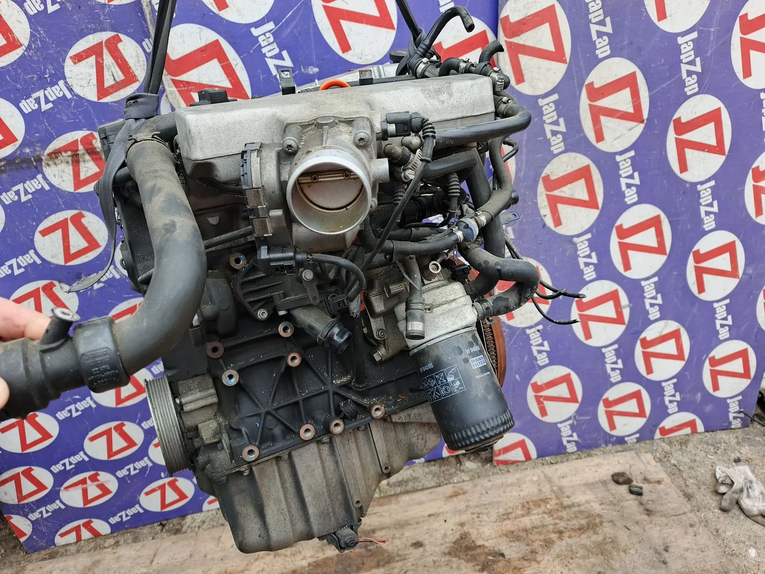 Двигатель Audi A4 8ED