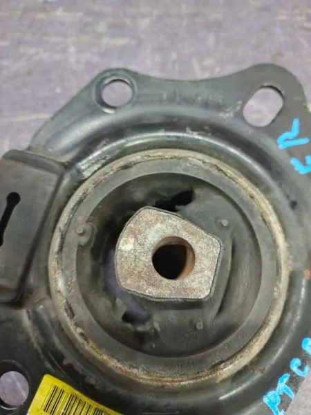 Подушка двигателя Chrysler PT Cruiser PT