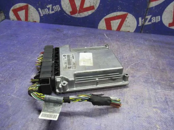 Блок управления двигателем BMW 3 серия E90