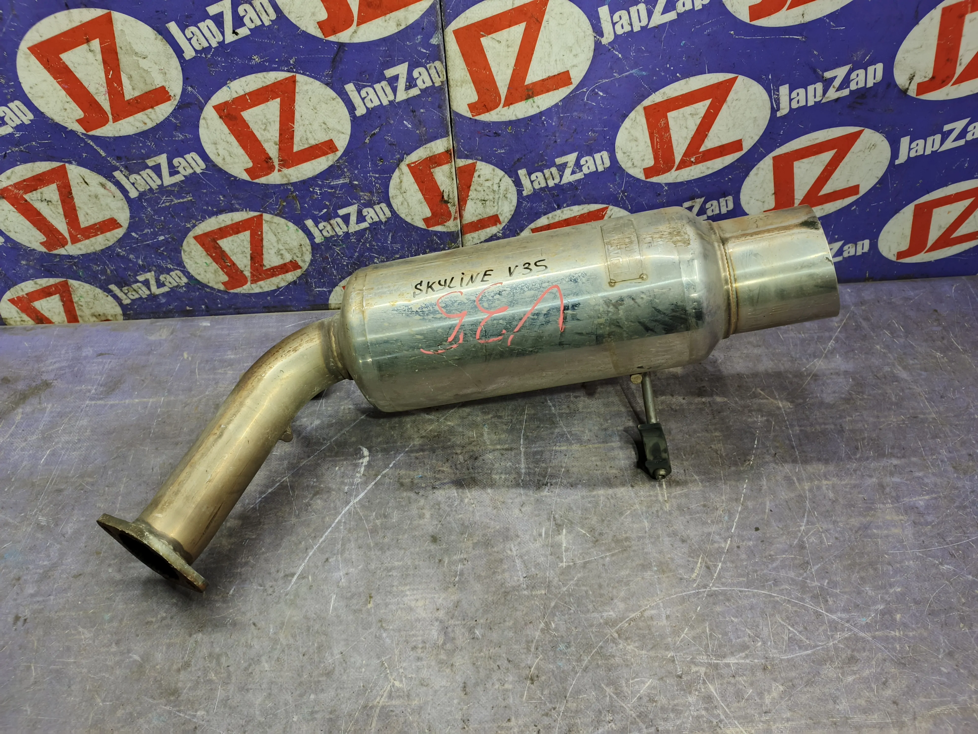 Глушитель Nissan Skyline V35