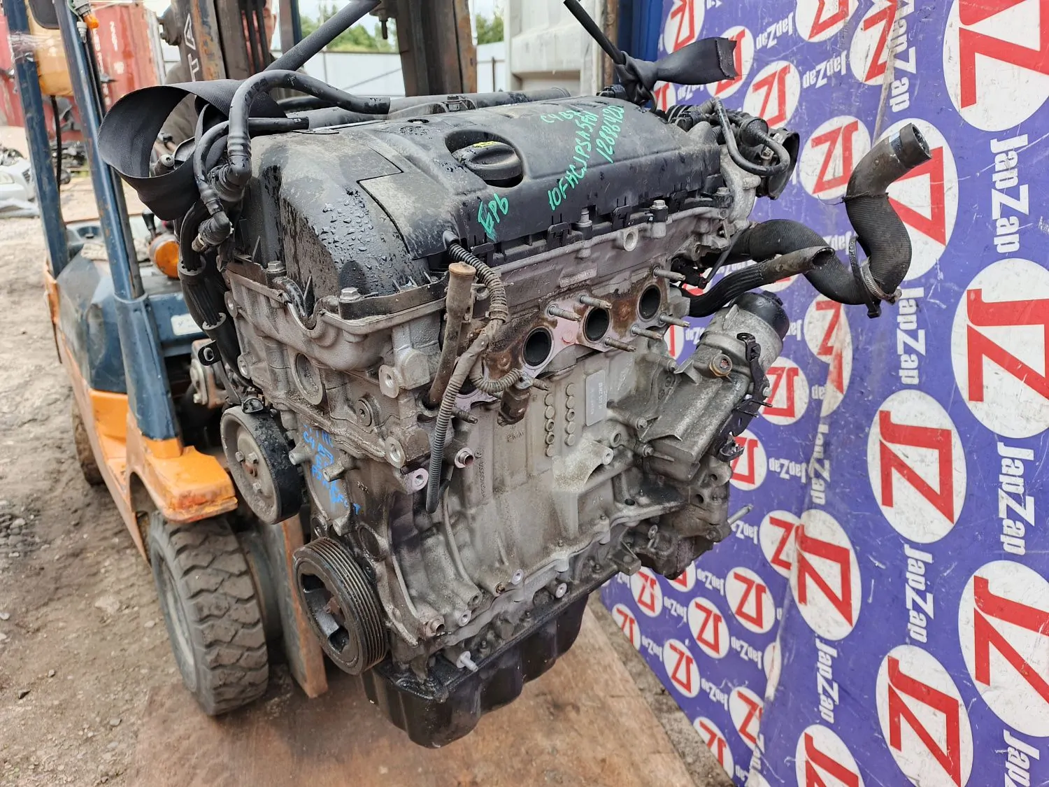 Двигатель Citroen C4 B7