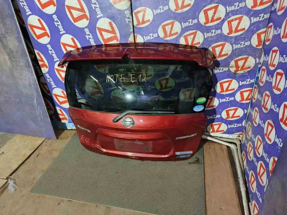 Дверь багажника Nissan Note E12
