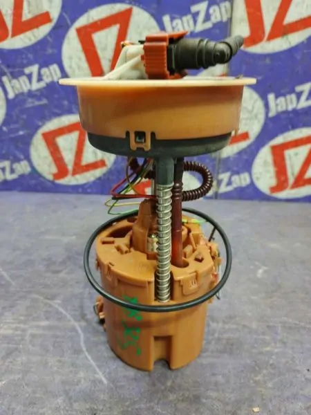 Насос топливный Suzuki Splash XB32S