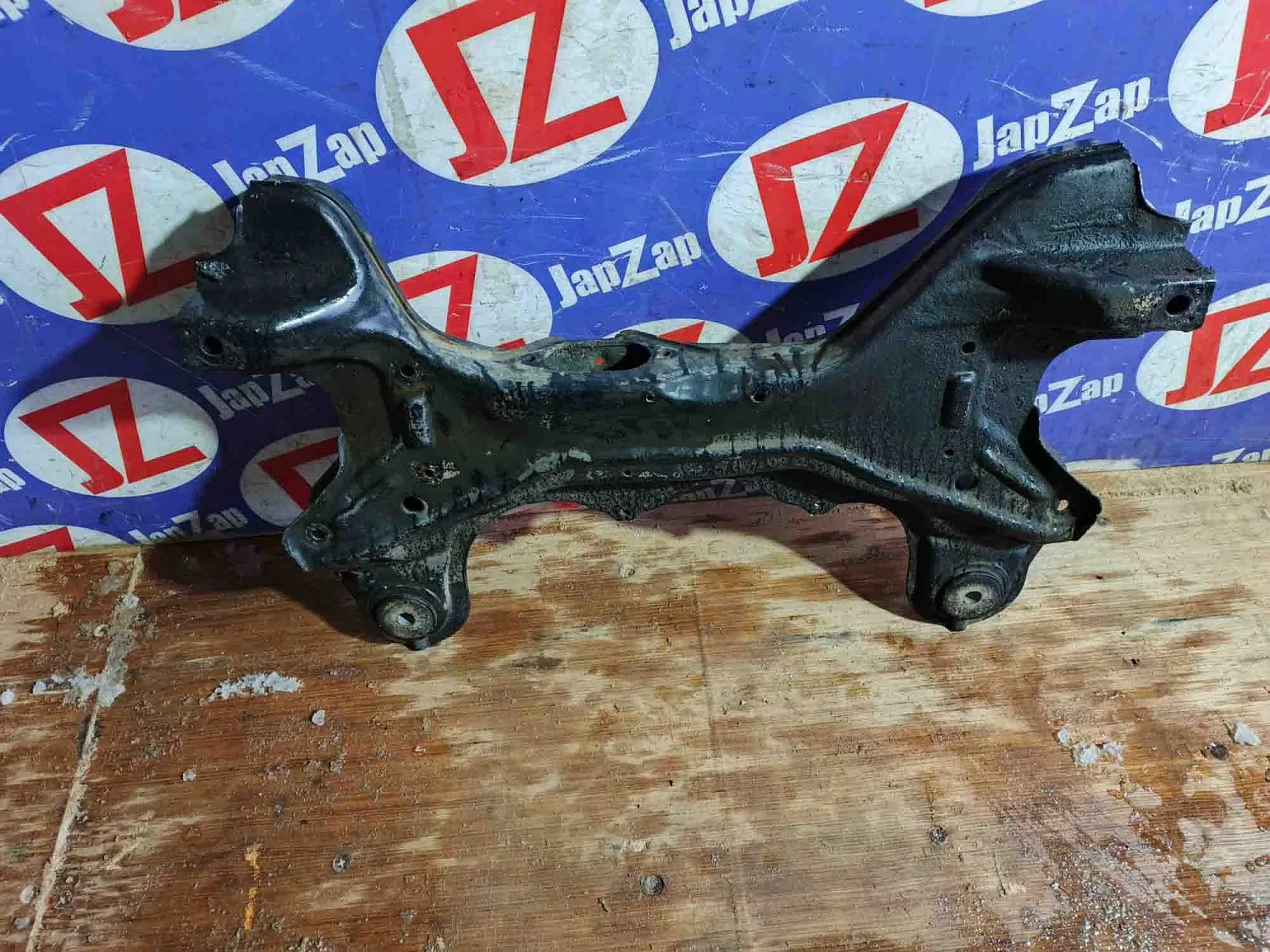 Балка поперечная Audi A3 8L