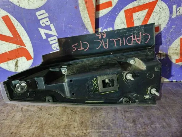 Фонарь задний Cadillac CTS 