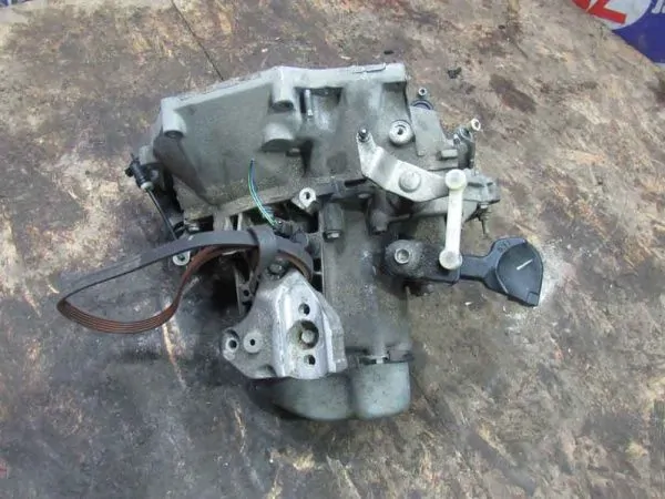 МКПП - механическая коробка Peugeot 208 A9