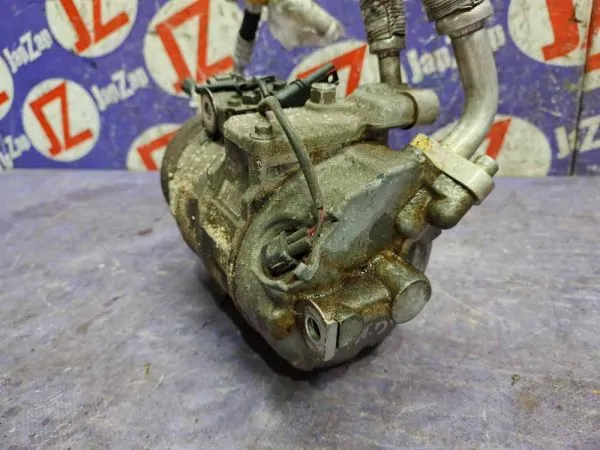 Компрессор кондиционера BMW 5 серия F10