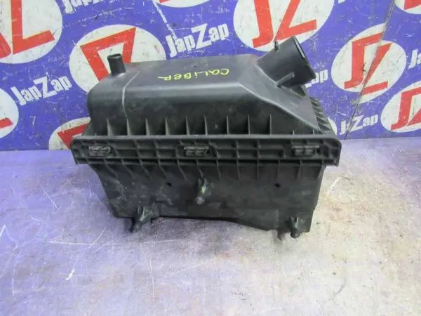 Корпус воздушного фильтра Dodge Caliber PM