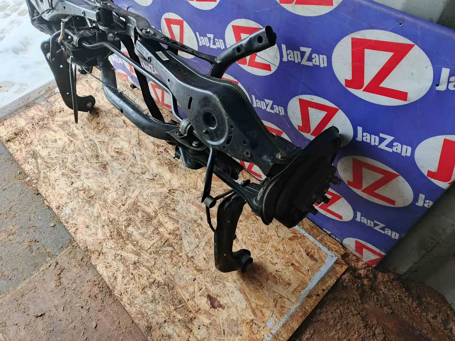 Балка поперечная Audi A3 8P