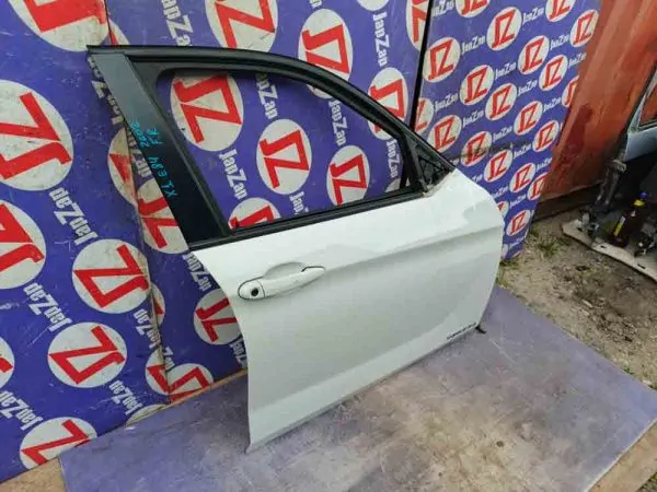 Дверь боковая BMW X1 E84