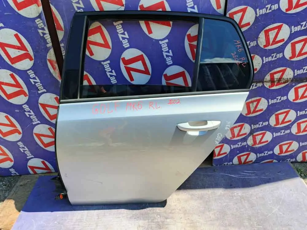 Дверь боковая Volkswagen Golf 5K1